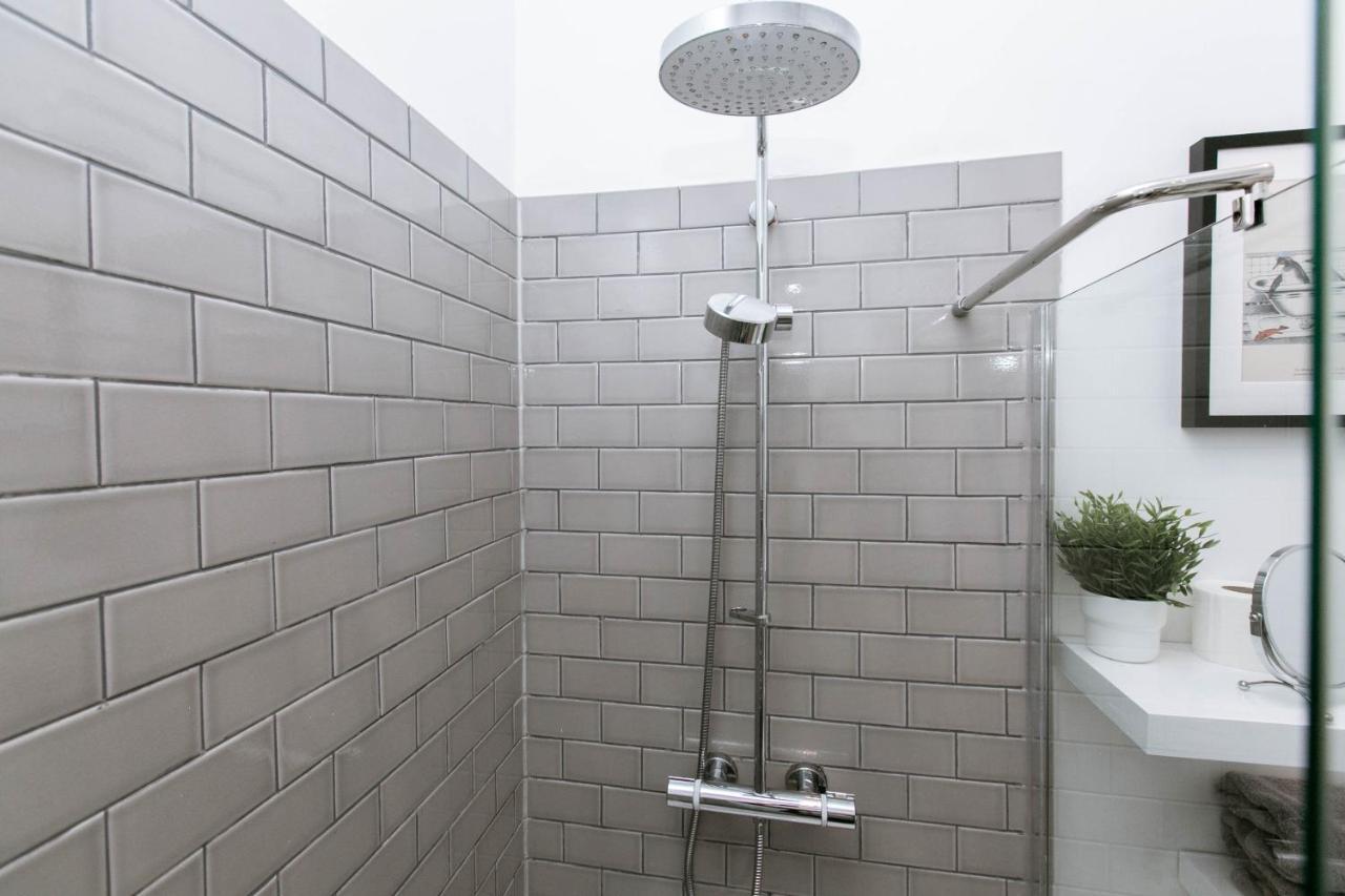 אקסטר Spacious Apartment, Free Parking, Central Location Near To Uni, Hospital, Town מראה חיצוני תמונה