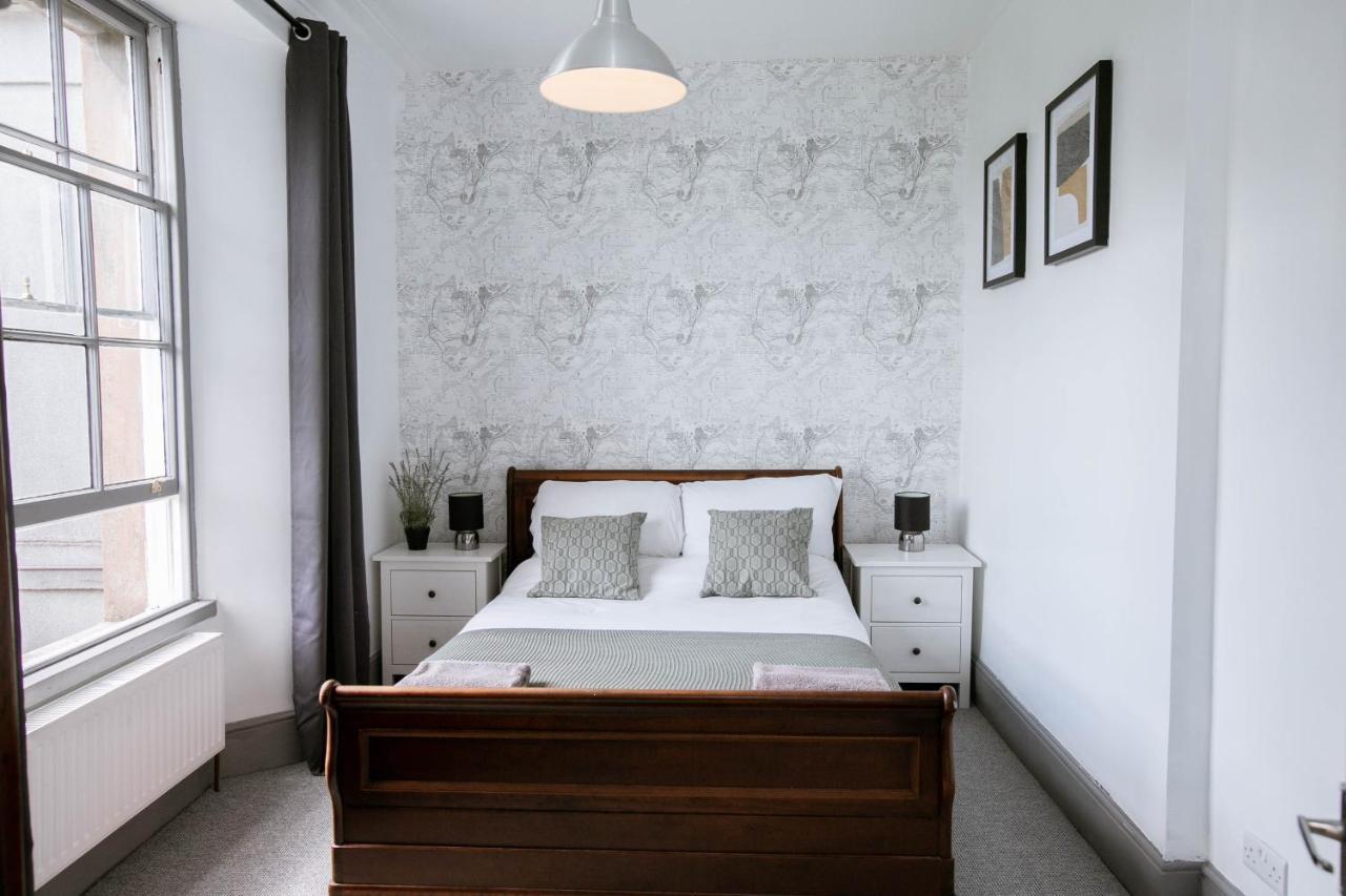 אקסטר Spacious Apartment, Free Parking, Central Location Near To Uni, Hospital, Town מראה חיצוני תמונה